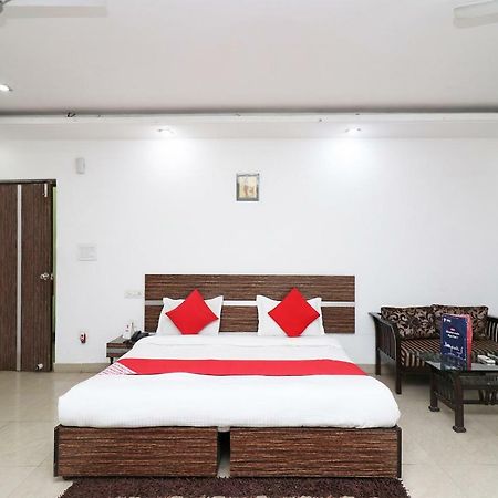 Oyo 10257 Hotel Lotus Park Gurgaon Dış mekan fotoğraf