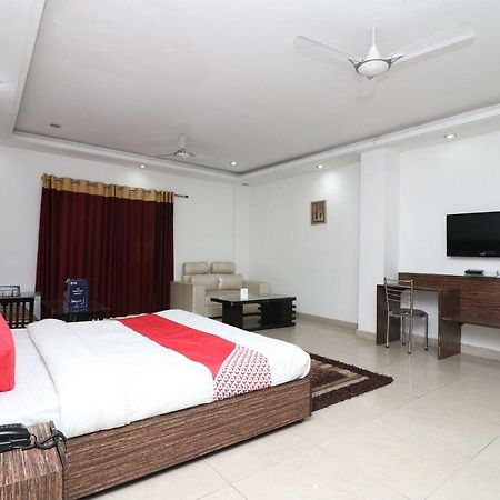 Oyo 10257 Hotel Lotus Park Gurgaon Dış mekan fotoğraf