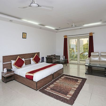 Oyo 10257 Hotel Lotus Park Gurgaon Dış mekan fotoğraf