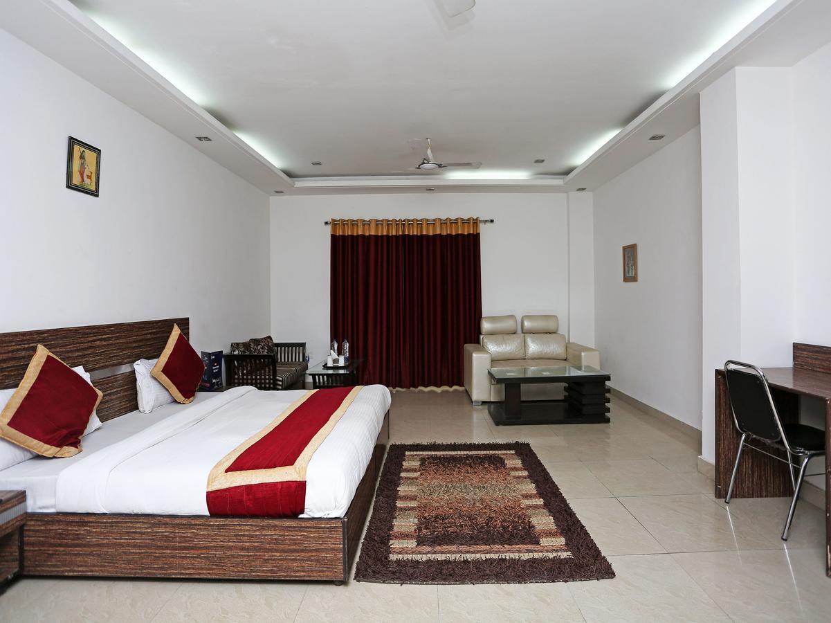 Oyo 10257 Hotel Lotus Park Gurgaon Dış mekan fotoğraf