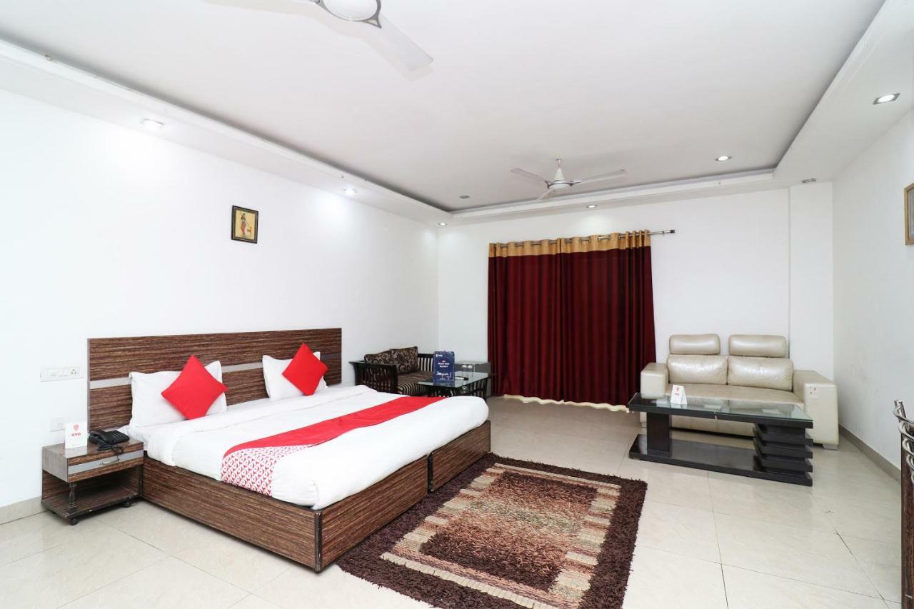 Oyo 10257 Hotel Lotus Park Gurgaon Dış mekan fotoğraf