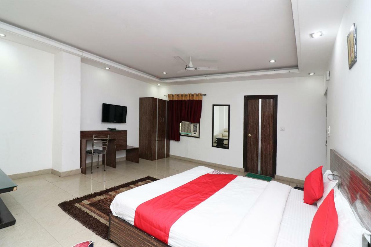 Oyo 10257 Hotel Lotus Park Gurgaon Dış mekan fotoğraf