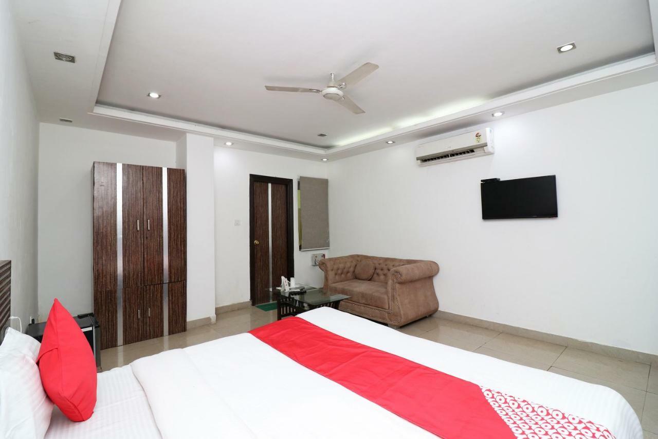 Oyo 10257 Hotel Lotus Park Gurgaon Dış mekan fotoğraf