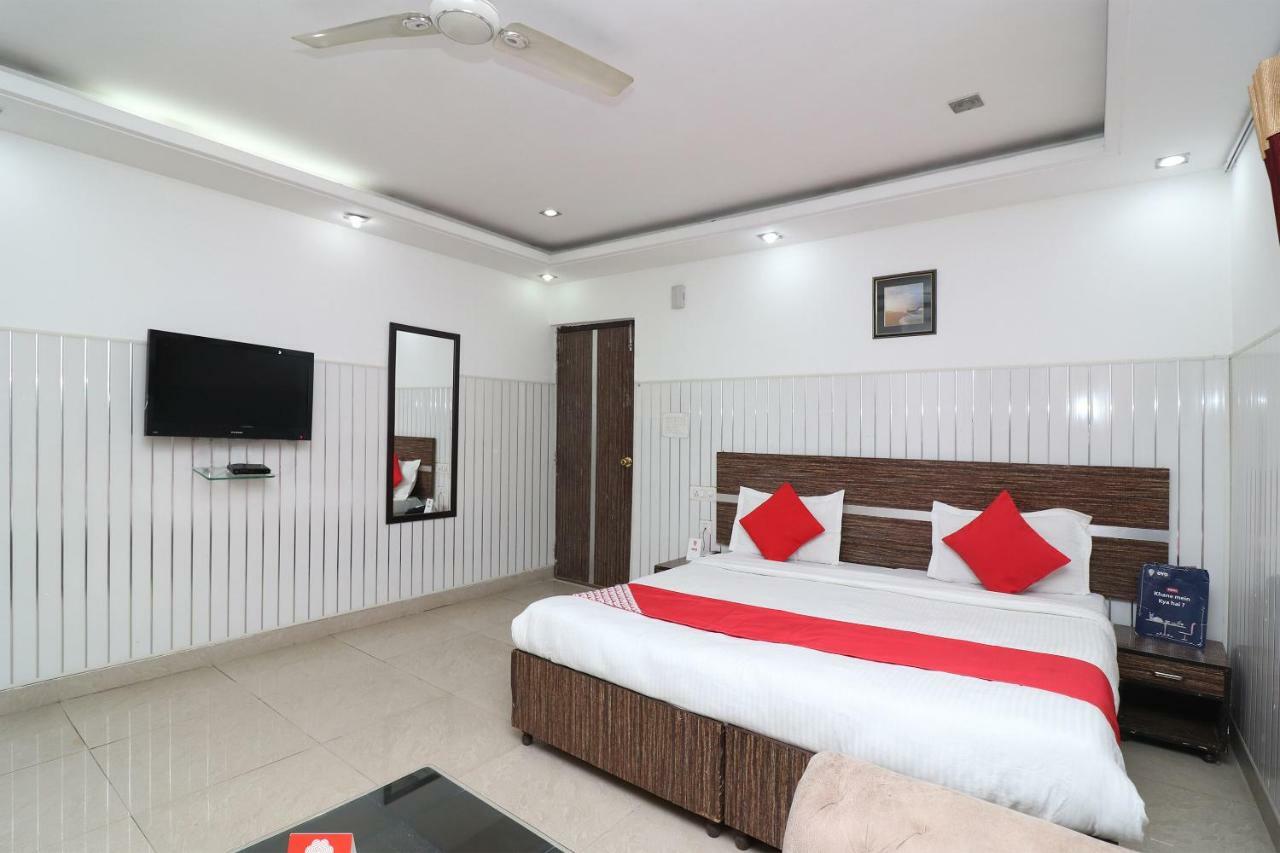 Oyo 10257 Hotel Lotus Park Gurgaon Dış mekan fotoğraf