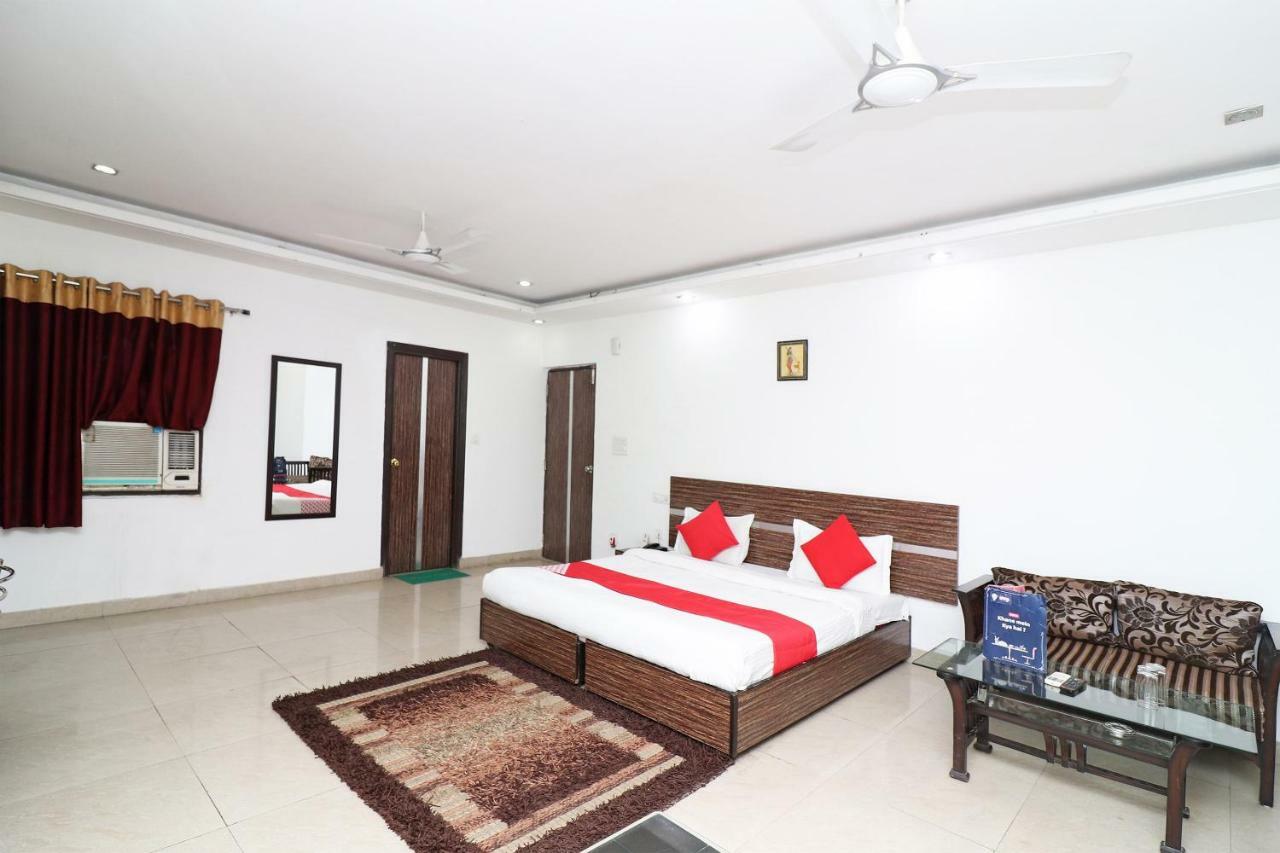 Oyo 10257 Hotel Lotus Park Gurgaon Dış mekan fotoğraf